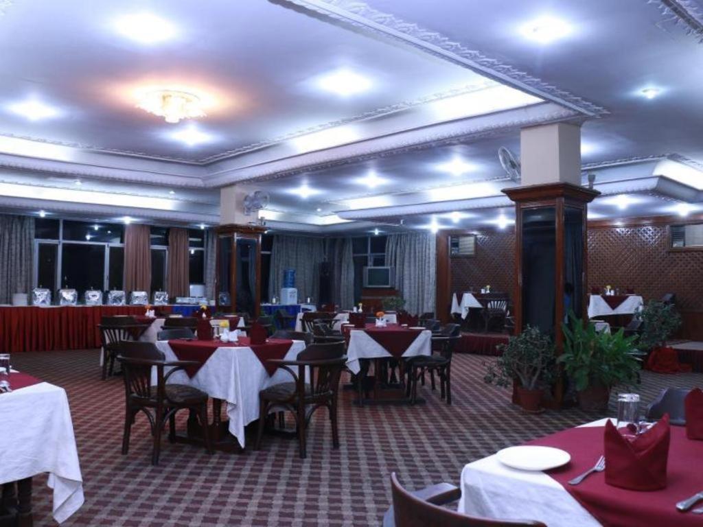Hotel Mountain Katmandú Exterior foto
